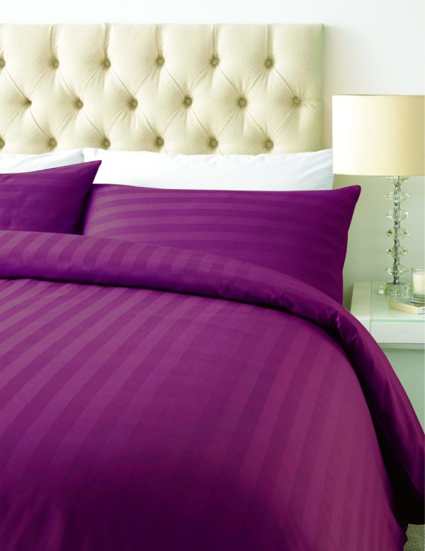 800 TC - Cotton Rich Satin Stripe Double Duvet Cover Set Burgundy