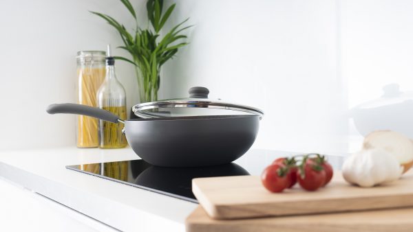 Durastone Grey 28cm Wok with lid - Image 3