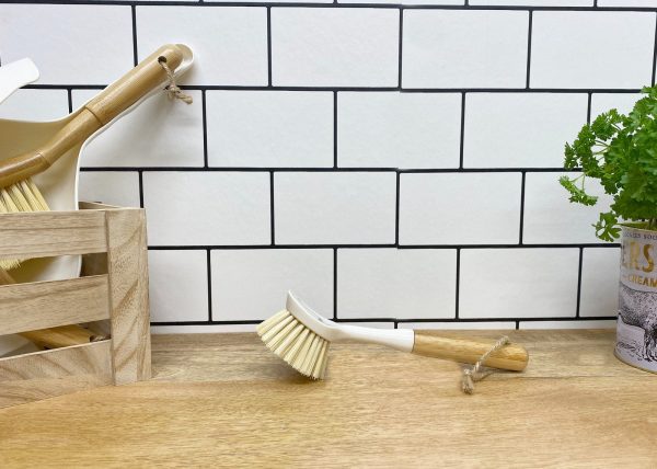 Cream Washing Up Brush with Bamboo Wooden Handle - Image 2