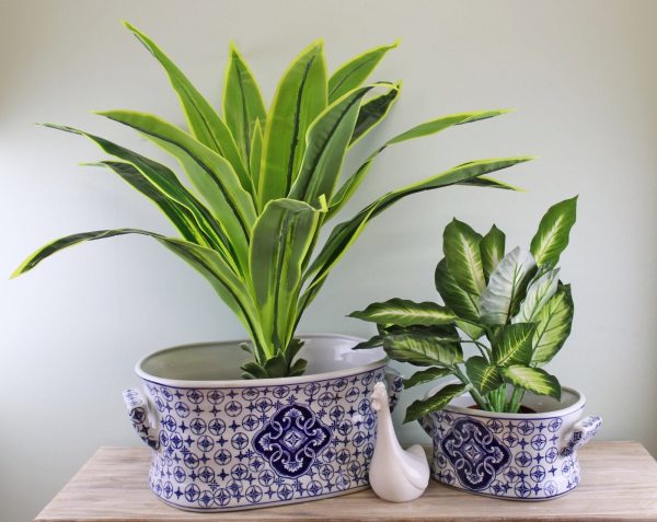 Set of 2 Ceramic Footbath Planters, Vintage Blue & White Circular Design - Image 2