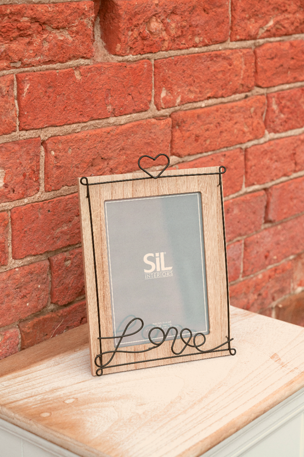 Wooden Photo Frame with Black Wire Love Script 4x6" - Image 2