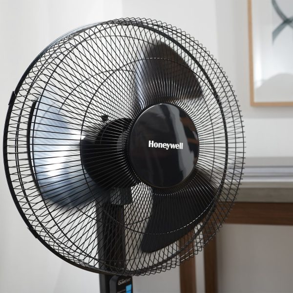 Honeywell Advanced QuietSet 16" Stand Fan With Noise Reduction Technology - Black UK Plug - Image 8