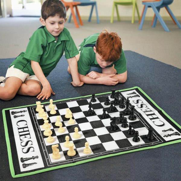 SOKA CHESS WITH REAL CHESS PIECES 0000399