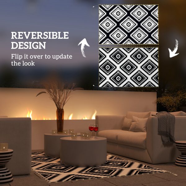 Outsunny Reversible Outdoor Rug with LED String Lights, Black and White - Image 8